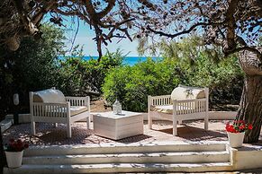 Ticho's Greenblu Hotel