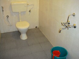 Palm Grove Service Villa