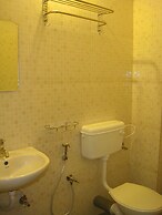 Palm Grove Service Villa