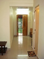 Palm Grove Service Villa