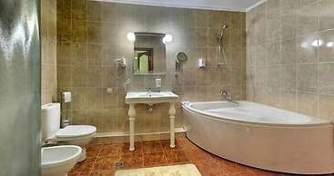Hotel Ukraina