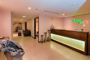 Gumaya Tower Hotel Semarang