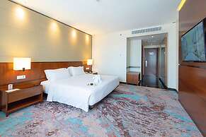 Gumaya Tower Hotel Semarang