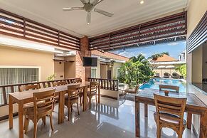 Svarna Suite Seminyak