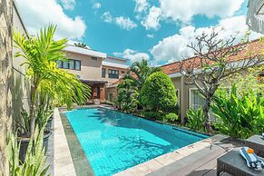Svarna Suite Seminyak