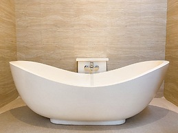 Svarna Suite Seminyak