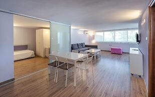 Triton Hotel