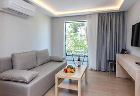 Triton Hotel