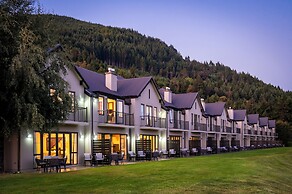Platinum Queenstown Villas
