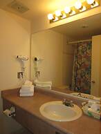 Tropicana Suite Hotel