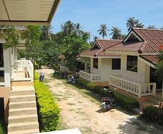 Baan Saensook Villas