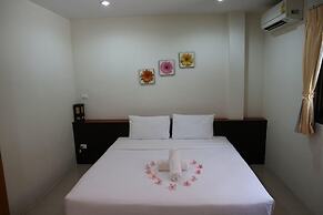 Baan Saensook Villas
