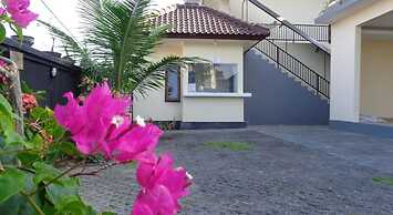 Bakung Sunset Hotel