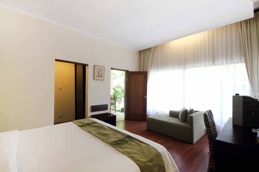 Respati Beach Hotel