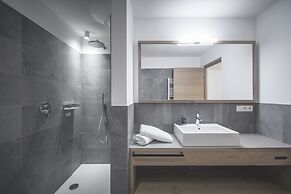 Ahrner Wirt Apartments