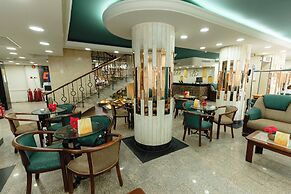 Happy City Hotel