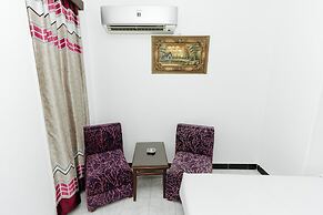 Happy City Hotel