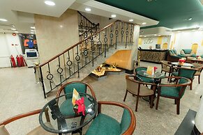 Happy City Hotel
