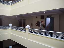 Tara Court Hotel