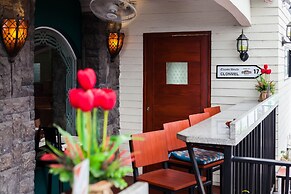 Tara Court Hotel