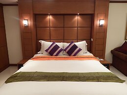 Tara Court Hotel