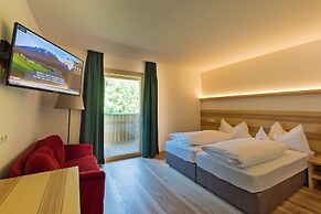 Hotel Dolomiten