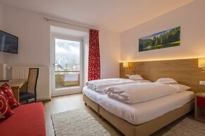 Hotel Dolomiten