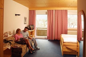 Hotel Dolomiten