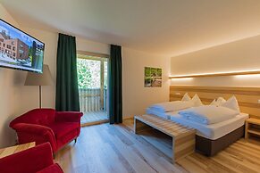 Hotel Dolomiten