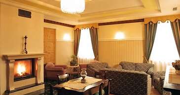 Hotel Dolomiten