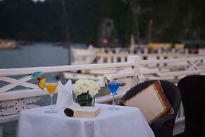 Syrena Cruises