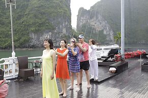 Syrena Cruises