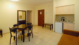 Michel Apartments