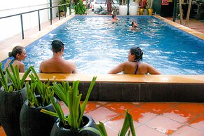 Tropical Breeze Guesthouse