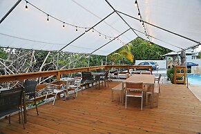 Tarpon's Nest Lodge