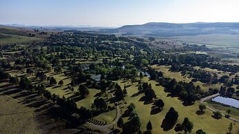 Gooderson Monks Cowl Golf Resort