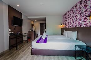 Embryo Hotel