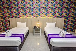Embryo Hotel