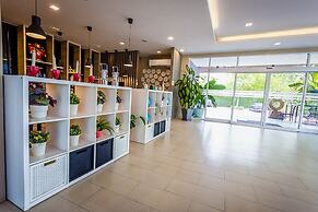 Embryo Hotel