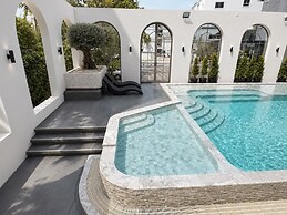 Embryo Hotel