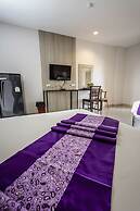 Embryo Hotel