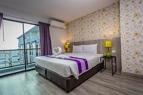 Embryo Hotel