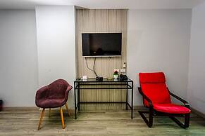 Embryo Hotel