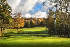 Sandford Springs Hotel & Golf Club