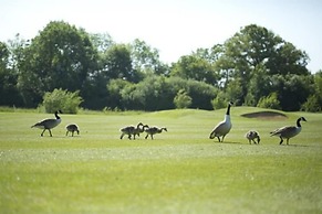 Sandford Springs Hotel & Golf Club