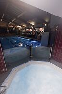 Waterside Hotel & Leisure Club