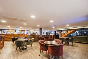 Waterside Hotel & Leisure Club
