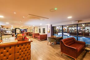Waterside Hotel & Leisure Club