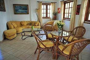 Anthemis Hotel