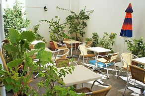 Anthemis Hotel